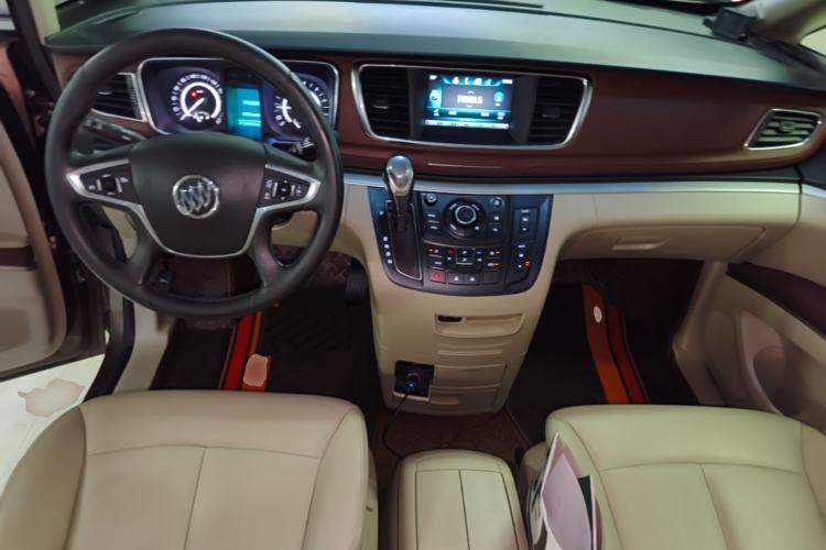 Used Buick GL8 2018 28T Luxury Model China VI Standard Center Console
