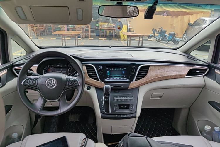 Used Buick GL8 2018 ES 28T Comfort Model China VI Standard Center Console