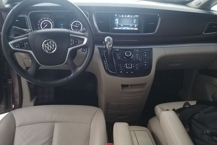 Used Buick GL8 2018 28T Luxury Model China VI Standard Center Console