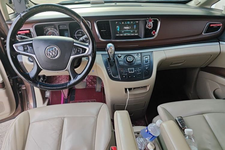 Used Buick GL8 2018 28T Luxury Model China VI Standard Center Console