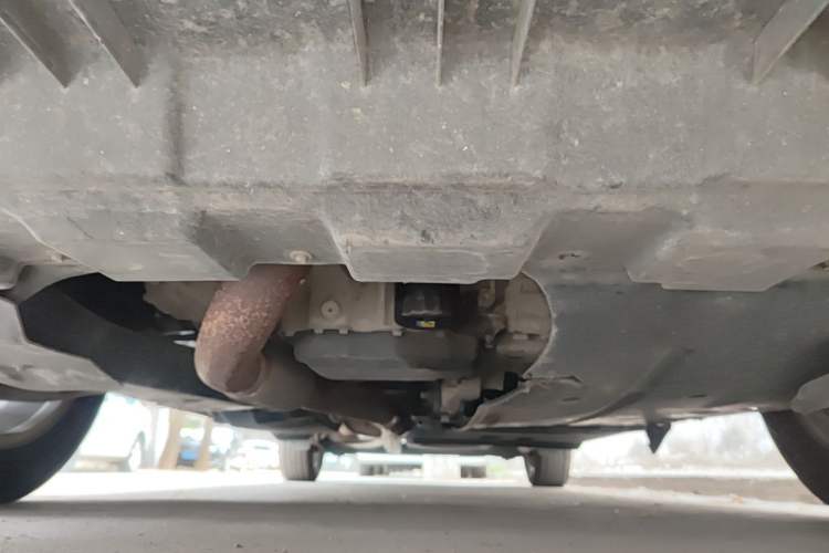 Used Buick GL8 2018 28T Luxury Model China VI Standard Chassis Front