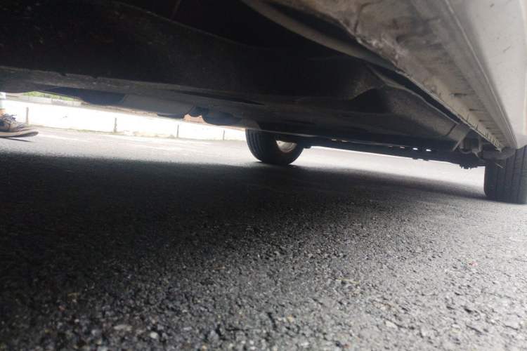 Used Buick GL8 2018 28T Luxury Model China VI Standard Chassis Front Left