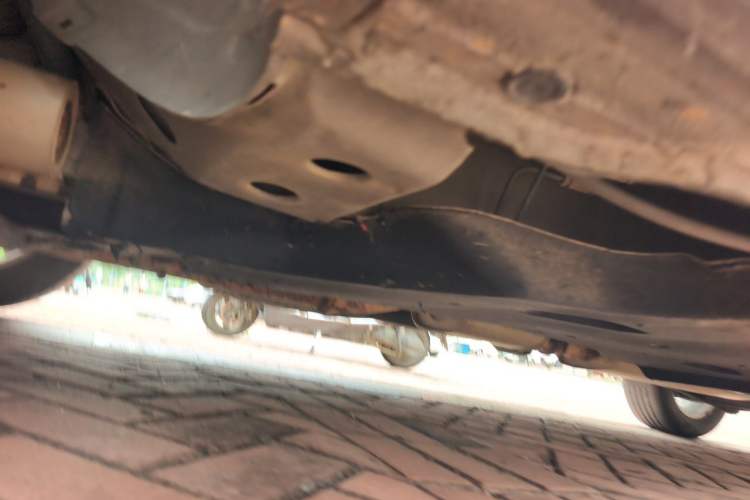 Used Buick GL8 2018 28T Comfort Model China VI Standard Chassis Front Left