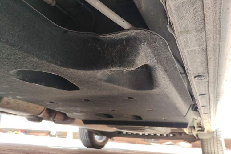 Used Buick GL8 2018 28T Comfort Model China VI Standard Chassis Front Left