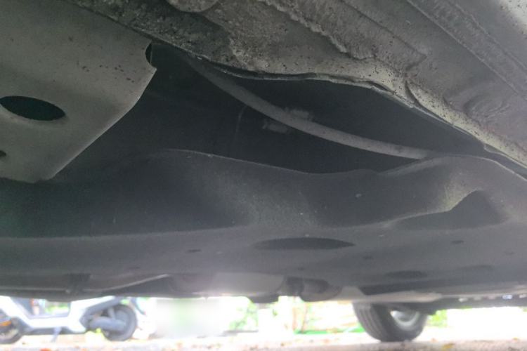 Used Buick GL8 2018 28T Luxury Model China VI Standard Chassis Front Left
