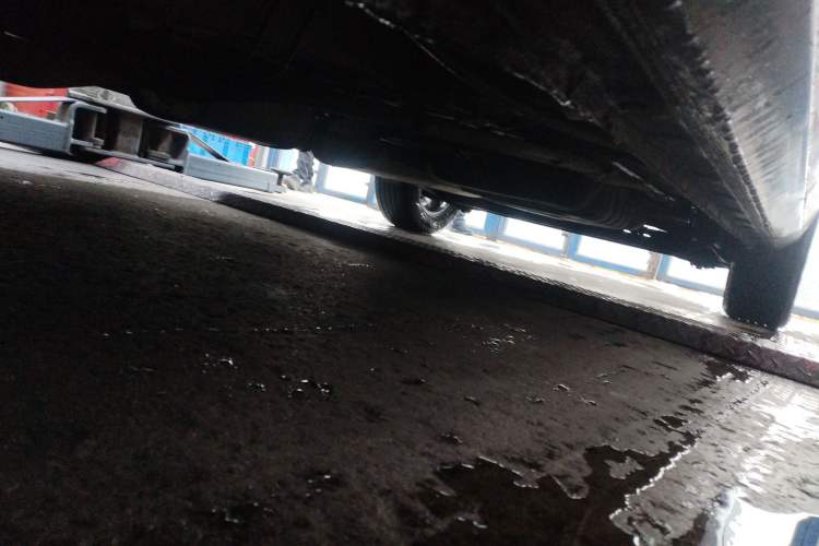 Used Buick GL8 2018 28T Comfort Model China VI Standard Chassis Front Left