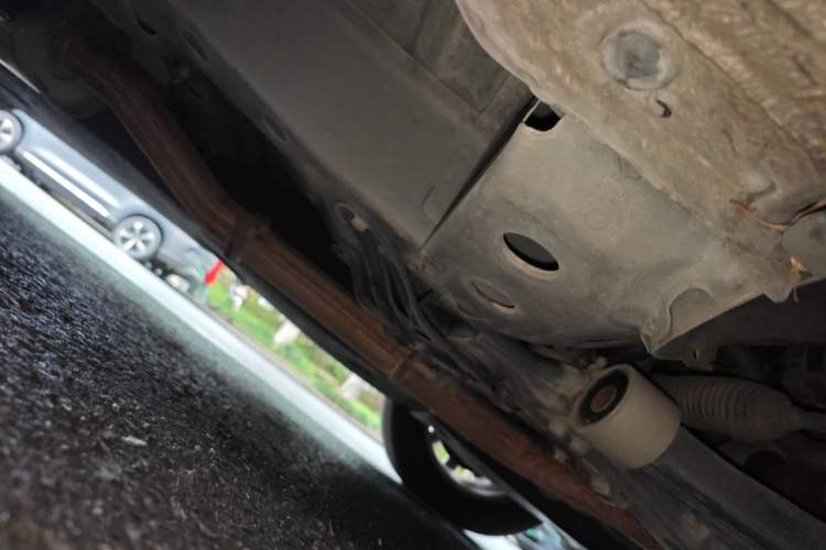 Used Buick GL8 2018 28T Comfort Model China VI Standard Chassis Front Right