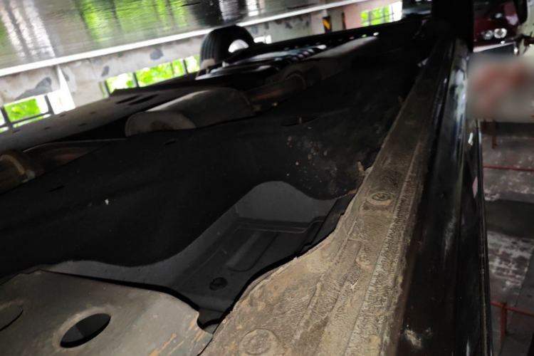 Used Buick GL8 2018 28T Prestige Version China VI Standard Chassis Front Right