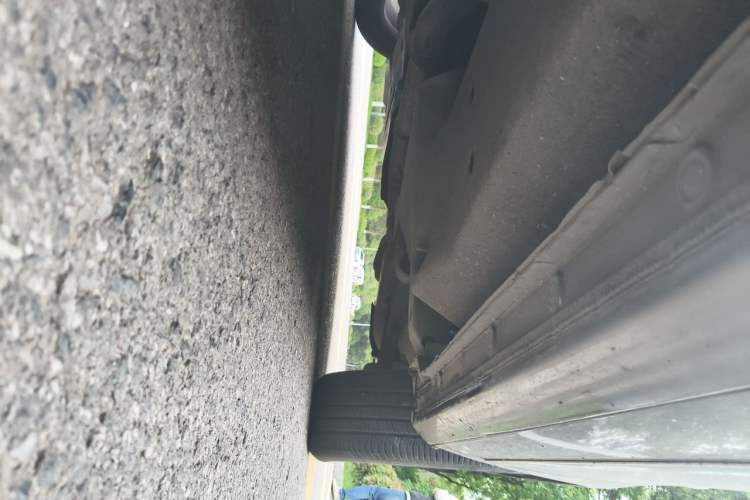Used Buick GL8 2018 28T Prestige Version China VI Standard Chassis Front Right