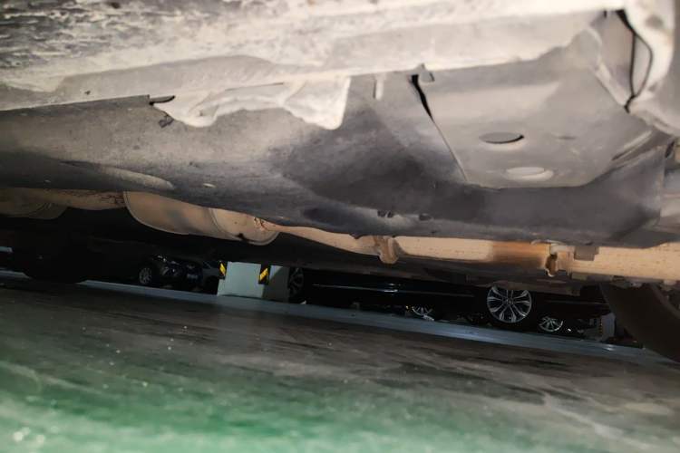 Used Buick GL8 2018 ES 28T Flagship Model China VI Standard Chassis Front Right