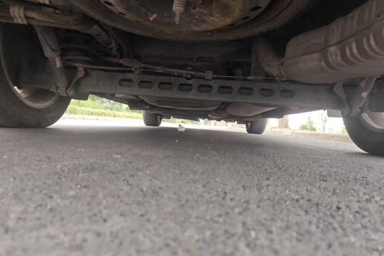 Used Buick GL8 2018 28T Luxury Model China VI Standard Chassis Rear