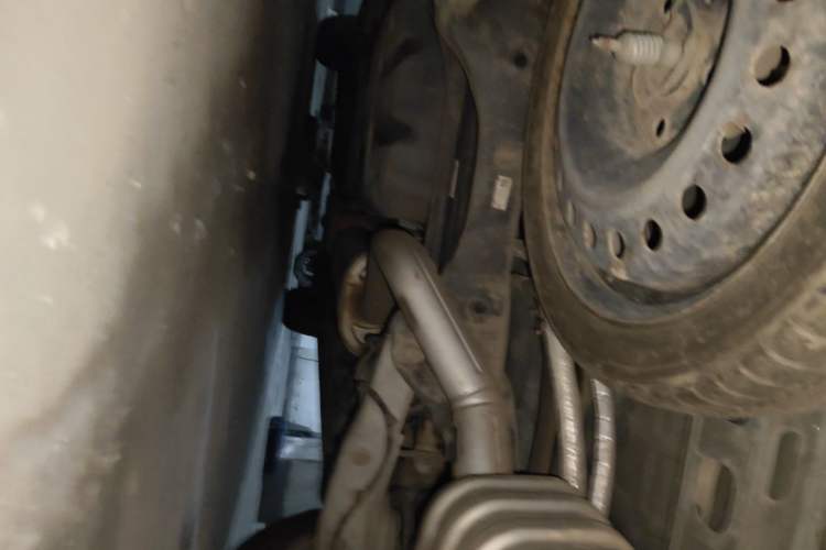 Used Buick GL8 2018 ES 28T Comfort Model China VI Standard Chassis Rear