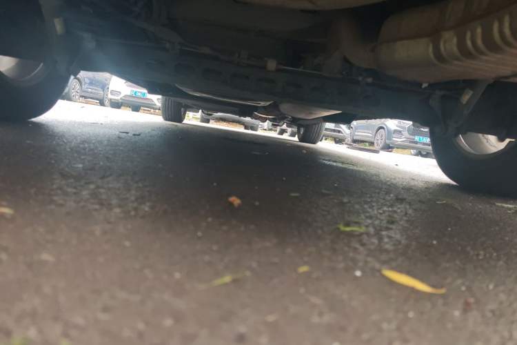 Used Buick GL8 2018 28T Luxury Model China VI Standard Chassis Rear