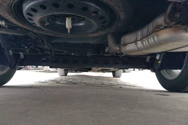 Used Buick GL8 2018 28T Luxury Model China VI Standard Chassis Rear