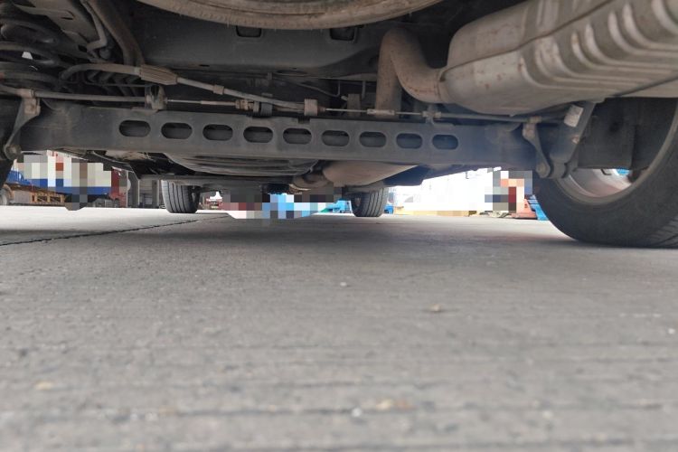 Used Buick GL8 2018 28T Luxury Model China VI Standard Chassis Rear
