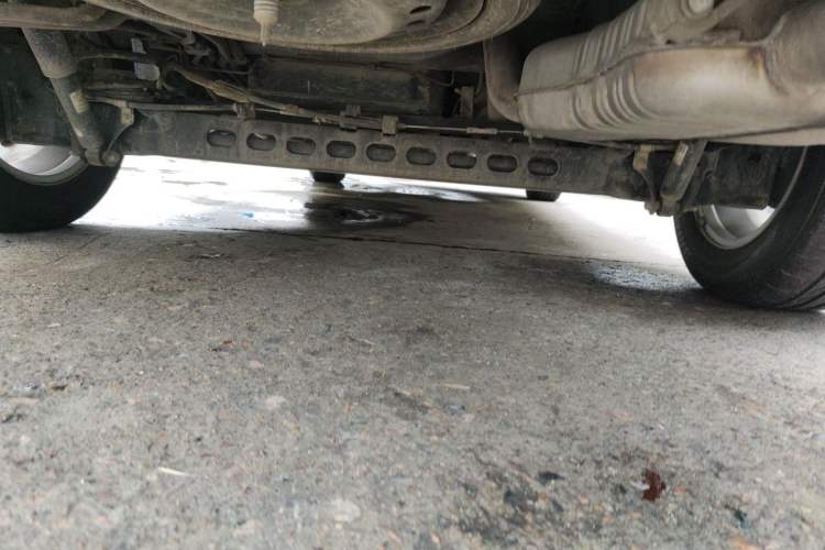 Used Buick GL8 2018 28T Luxury Model China VI Standard Chassis Rear