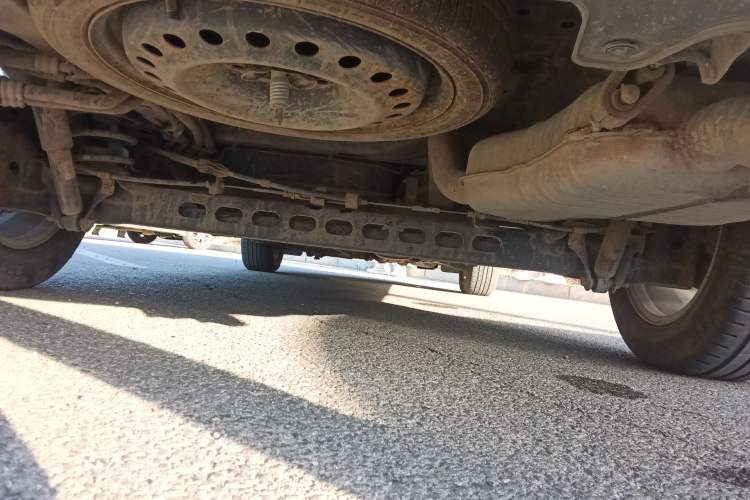Used Buick GL8 2018 28T Luxury Model China VI Standard Chassis Rear