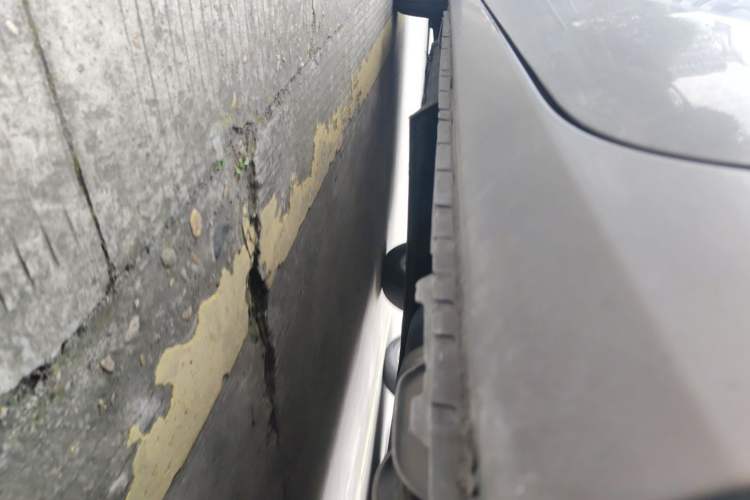 Used Buick GL8 2018 28T Comfort Model China VI Standard Chassis Rear Left