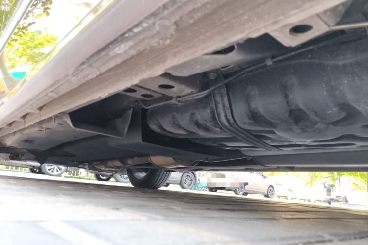 Used Buick GL8 2018 ES 28T Flagship Model China VI Standard Chassis Rear Left