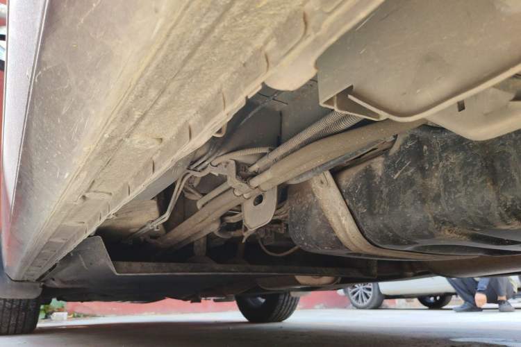 Used Buick GL8 2018 28T Comfort Model China VI Standard Chassis Rear Left