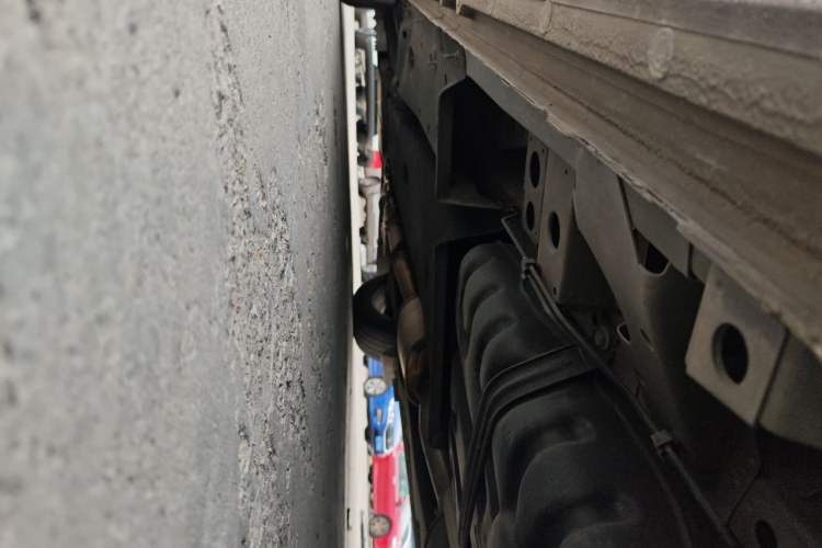 Used Buick GL8 2018 ES 28T Comfort Model China VI Standard Chassis Rear Left