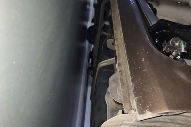 Used Buick GL8 2018 28T Luxury Model China VI Standard Chassis Rear Left