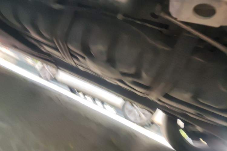 Used Buick GL8 2018 ES 28T Premium Model China VI Standard Chassis Rear Left