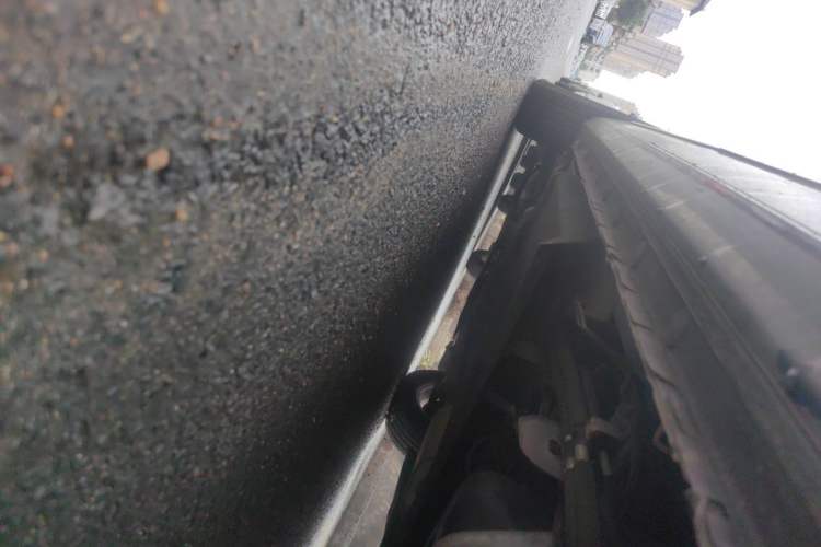 Used Buick GL8 2018 28T Luxury Model China VI Standard Chassis Rear Left
