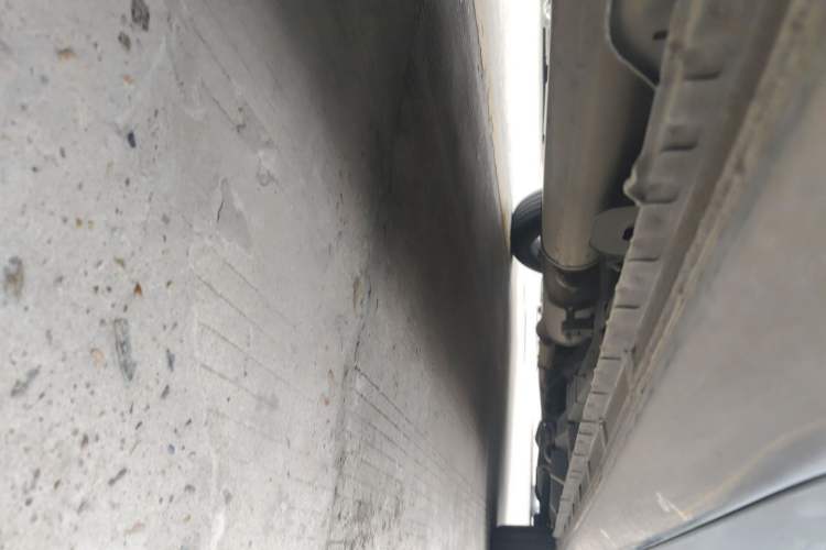 Used Buick GL8 2018 28T Comfort Model China VI Standard Chassis Rear Right