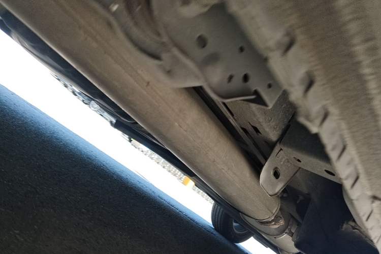 Used Buick GL8 2018 28T Luxury Model China VI Standard Chassis Rear Right