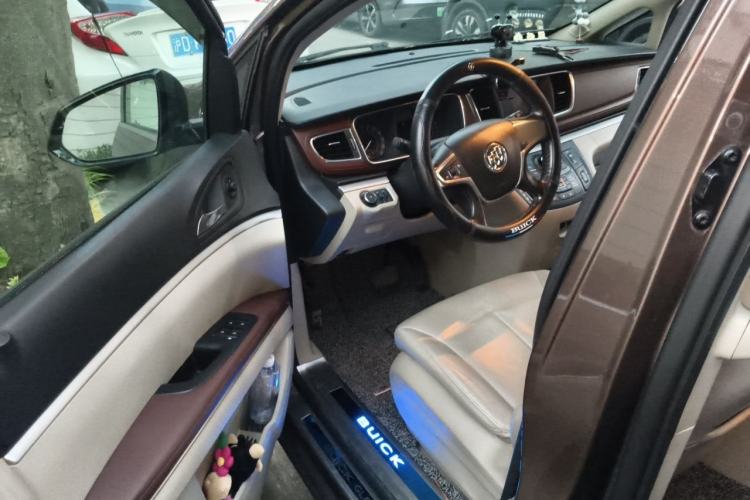 Used Buick GL8 2018 28T Comfort Model China VI Standard Driver Seat