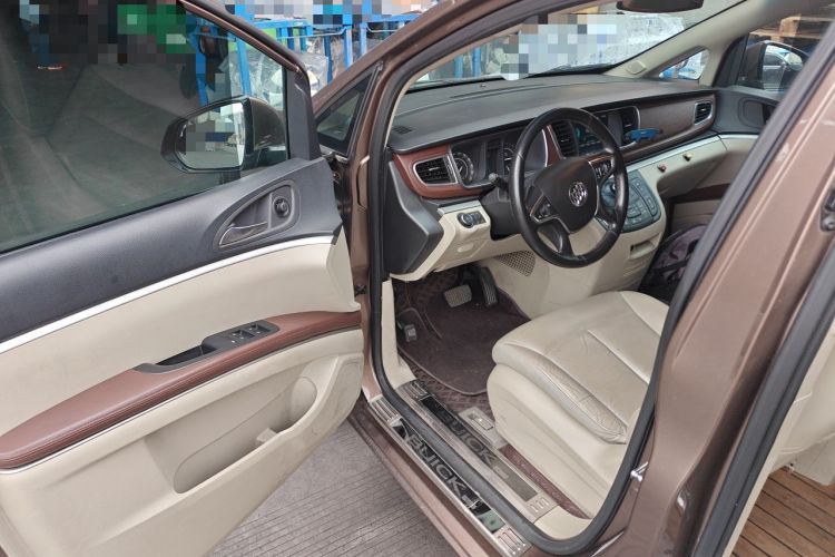 Used Buick GL8 2018 28T Luxury Model China VI Standard Driver Seat