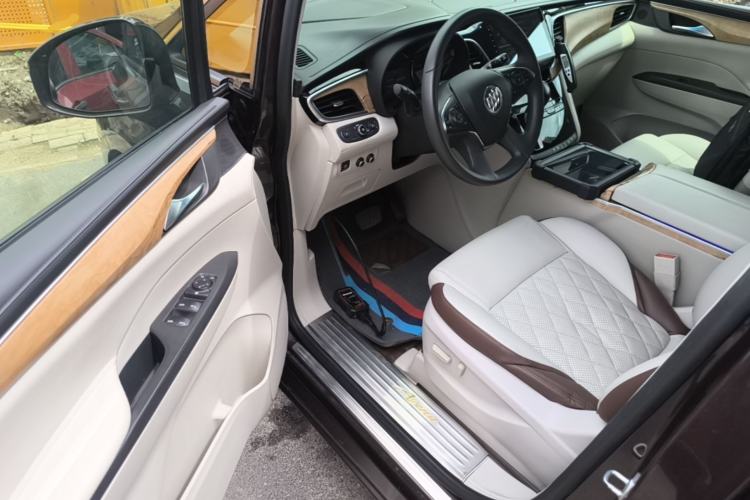 Used Buick GL8 2018 ES 28T Comfort Model China VI Standard Driver Seat
