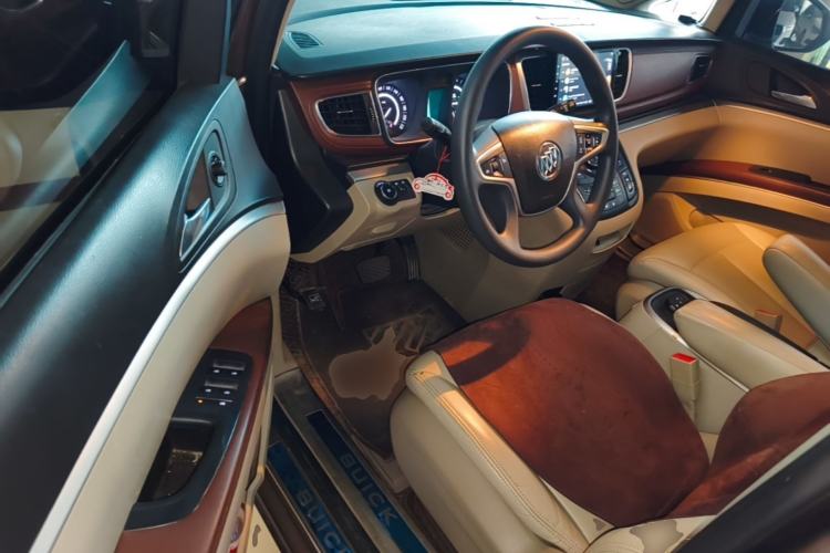 Used Buick GL8 2018 28T Comfort Model China VI Standard Driver Seat