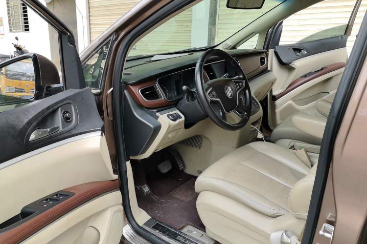 Used Buick GL8 2018 28T Prestige Version China VI Standard Driver Seat