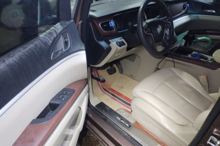 Used Buick GL8 2018 28T Comfort Model China VI Standard Driver Seat