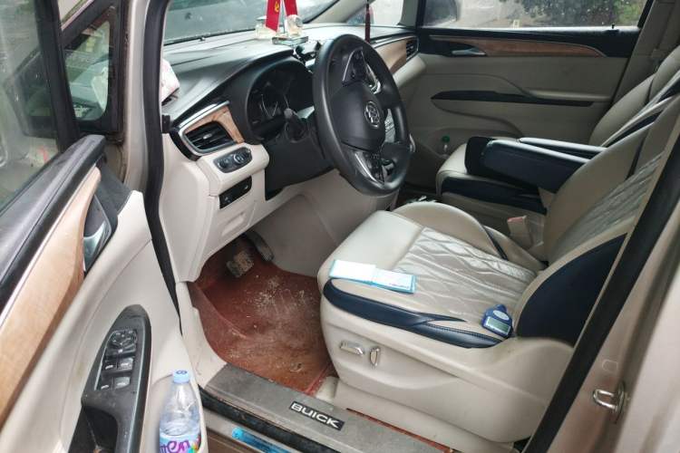 Used Buick GL8 2018 ES 28T Comfort Model China VI Standard Driver Seat