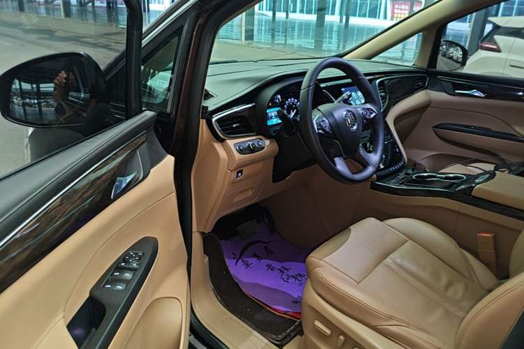 Used Buick GL8 2018 ES 28T Luxury Model China VI Standard Driver Seat