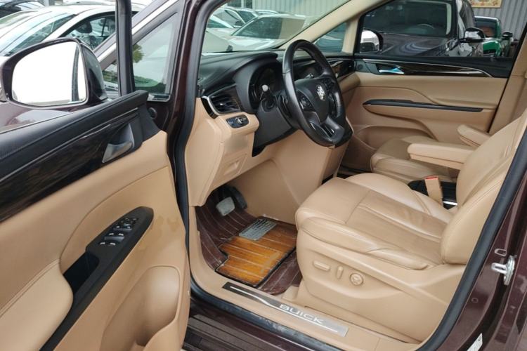 Used Buick GL8 2018 ES 28T Flagship Model China VI Standard Driver Seat