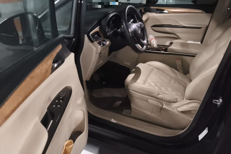 Used Buick GL8 2018 ES 28T Comfort Model China VI Standard Driver Seat