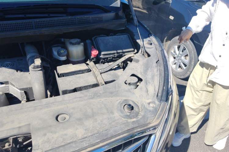 Used Buick GL8 2018 ES 28T Luxury Model China VI Standard Engine Bay Left