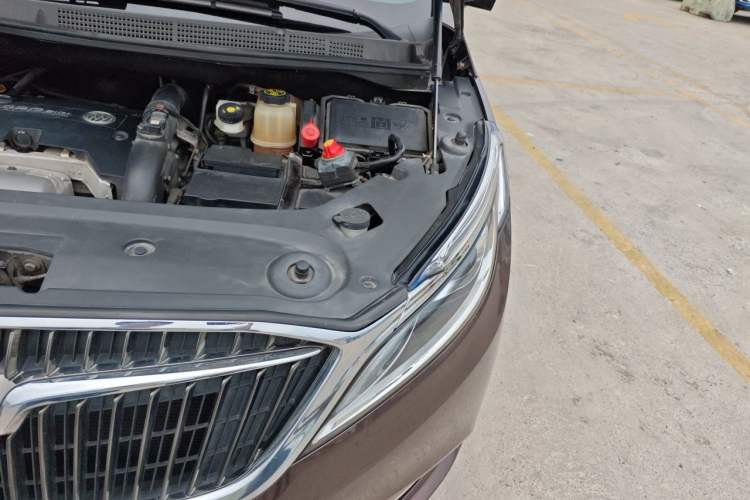 Used Buick GL8 2018 ES 28T Comfort Model China VI Standard Engine Bay Left