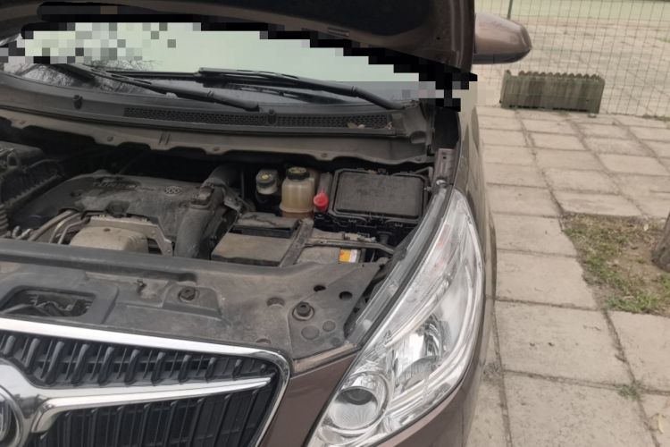 Used Buick GL8 2018 28T Luxury Model China VI Standard Engine Bay Left