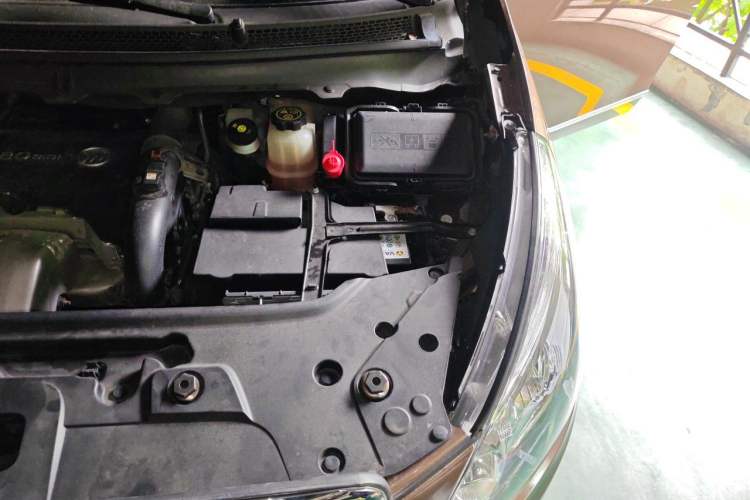 Used Buick GL8 2018 28T Prestige Version China VI Standard Engine Bay Left