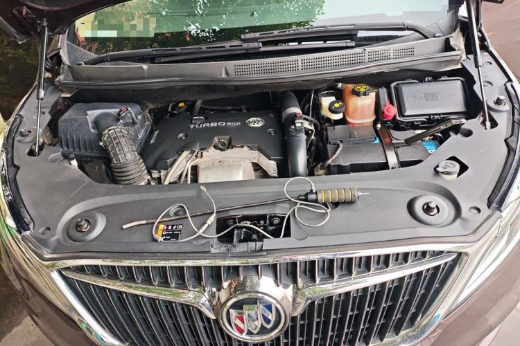 Used Buick GL8 2018 ES 28T Luxury Model China VI Standard Engine Bay
