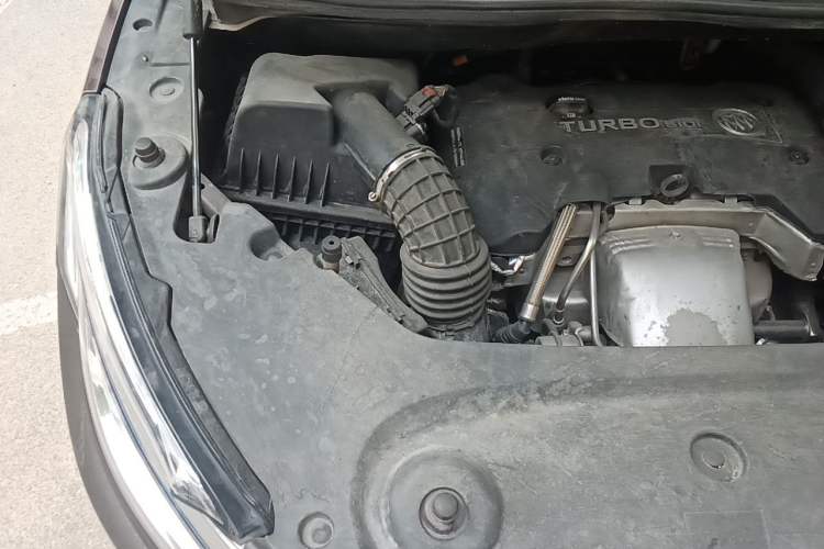 Used Buick GL8 2018 ES 28T Comfort Model China VI Standard Engine Bay Right