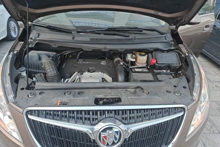 Used Buick GL8 2018 28T Prestige Version China VI Standard Engine Bay