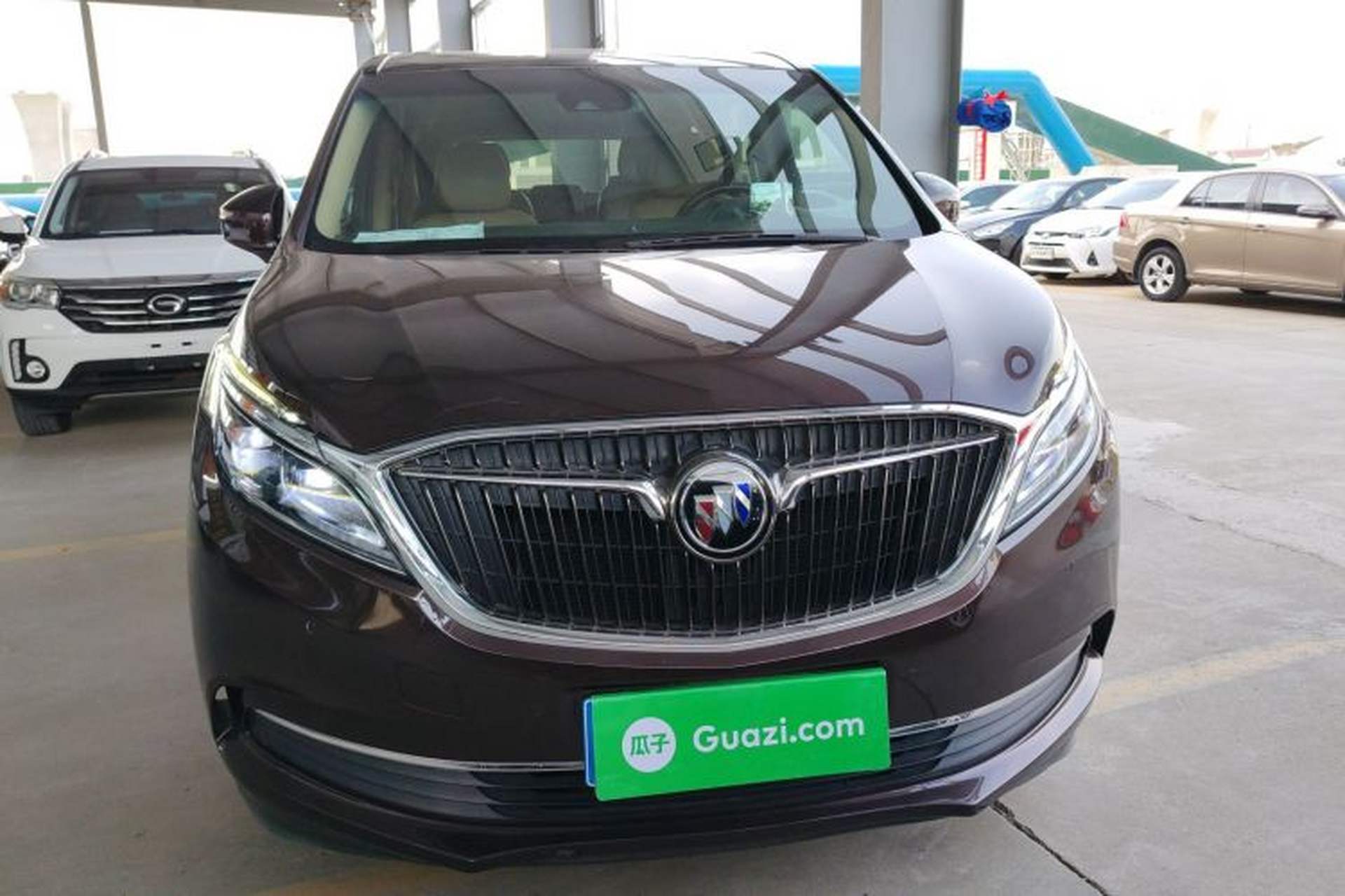 Used Buick GL8 2018 ES 28T Flagship Model China VI Standard Exterior 1