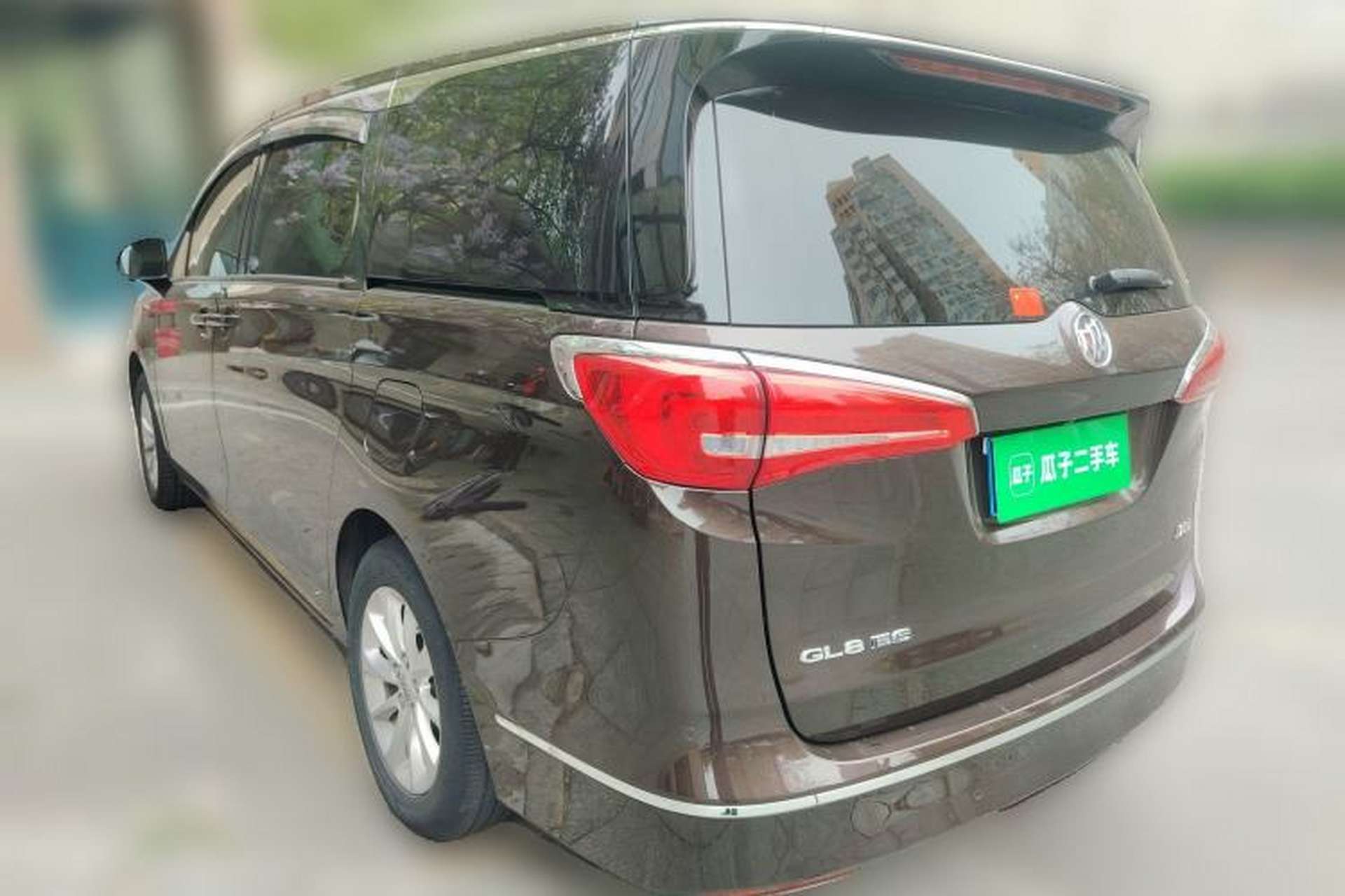 Used Buick GL8 2018 ES 28T Comfort Model China VI Standard Exterior 3