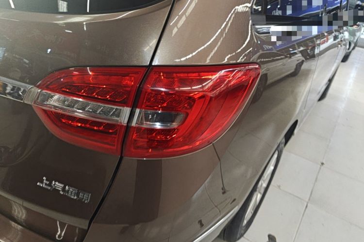 Used Buick GL8 2018 28T Luxury Model China VI Standard Exterior 3